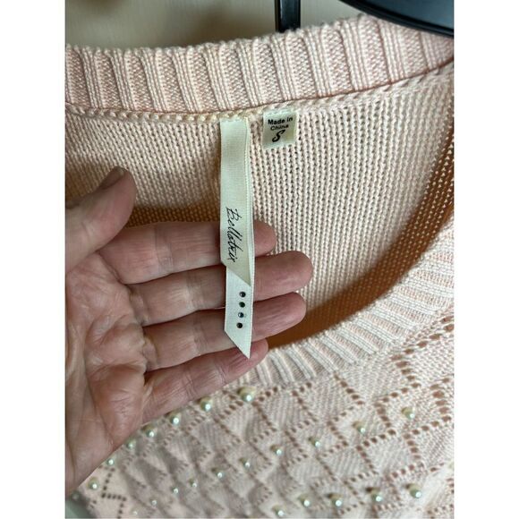 ❤️Bellatrix Pink Pearl embellished knit sweater long sleeve Size Small - Picture 4 of 7